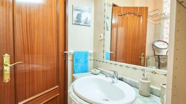 Habitacion Maravillosa En Apartamento Compartido Madrid Centro المظهر الخارجي الصورة
